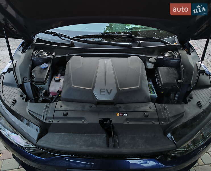 Позашляховик / Кросовер Kia EV6 2023 в Нових Санжарах