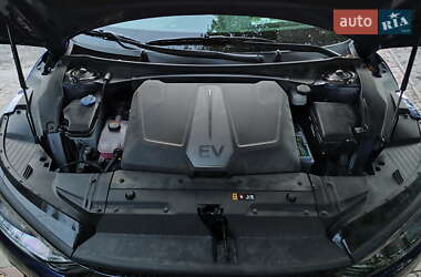 Внедорожник / Кроссовер Kia EV6 2023 в 