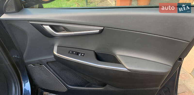 Внедорожник / Кроссовер Kia EV6 2022 в Ивано-Франковске