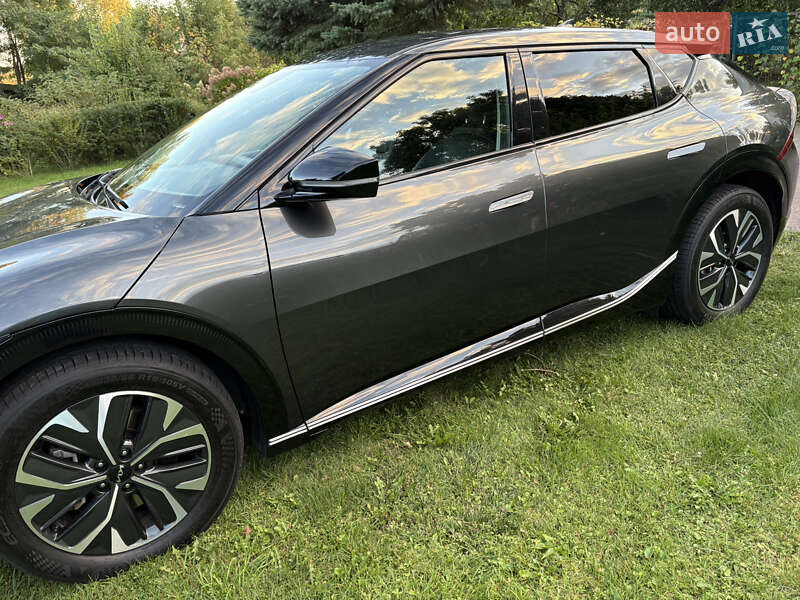 Внедорожник / Кроссовер Kia EV6 2023 в Чернигове