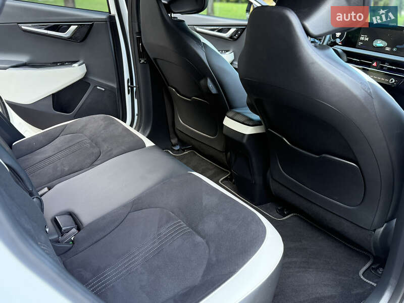 Внедорожник / Кроссовер Kia EV6 2024 в Дрогобыче