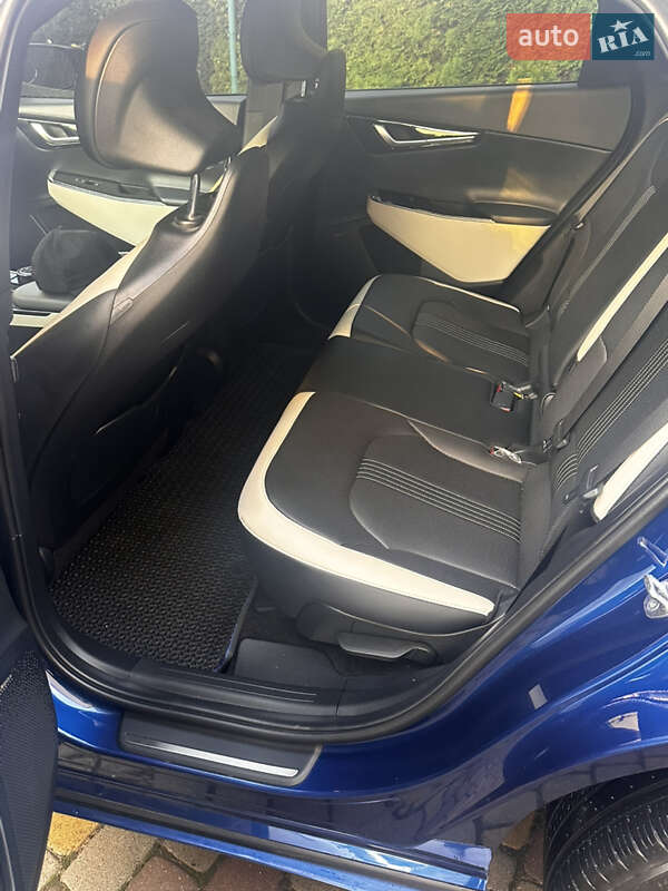 Позашляховик / Кросовер Kia EV6 2022 в Львові фото 15 Позашляховик / Кросовер Kia EV6 2022 в Львові