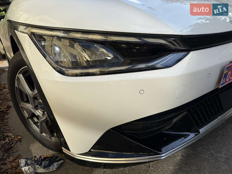 Позашляховик / Кросовер Kia EV6 2023 в Умані фото 11 Позашляховик / Кросовер Kia EV6 2023 в Умані