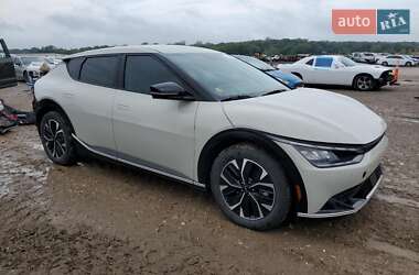 Позашляховик / Кросовер Kia EV6 2024 в 
