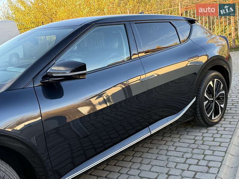Внедорожник / Кроссовер Kia EV6 2023 в Дрогобыче