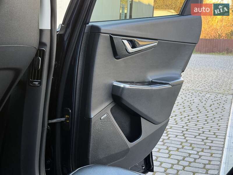 Внедорожник / Кроссовер Kia EV6 2023 в Дрогобыче