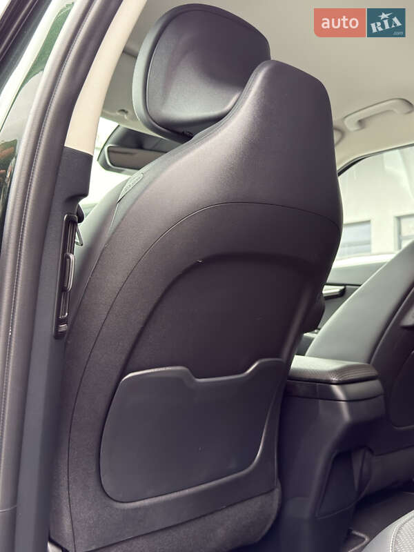 Позашляховик / Кросовер Kia EV6 2023 в Чернівцях