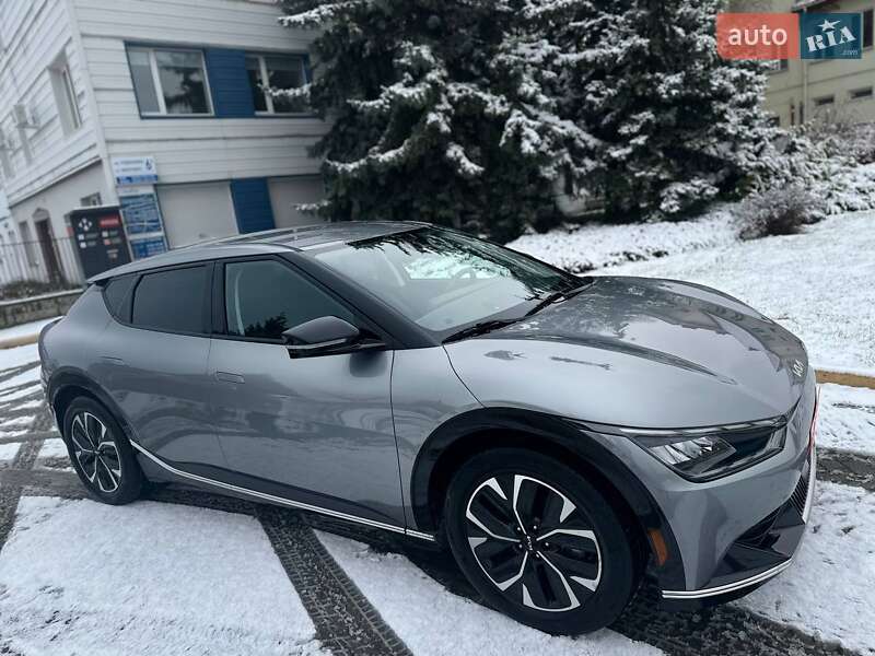 Позашляховик / Кросовер Kia EV6 2024 в Рівному