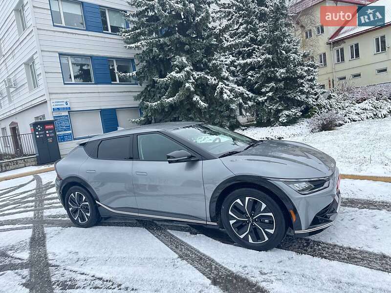 Позашляховик / Кросовер Kia EV6 2024 в Рівному