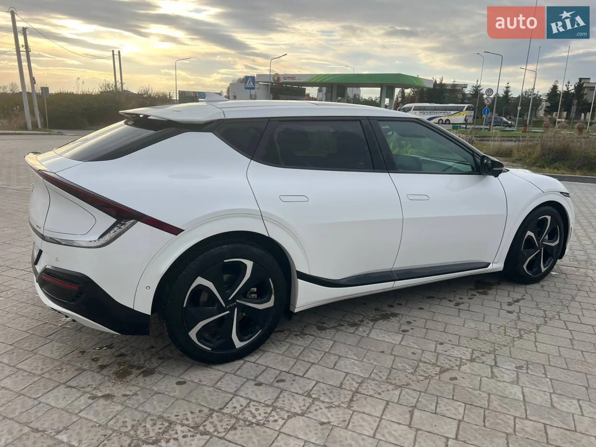 2022 Kia EV6 - мініатюра 4