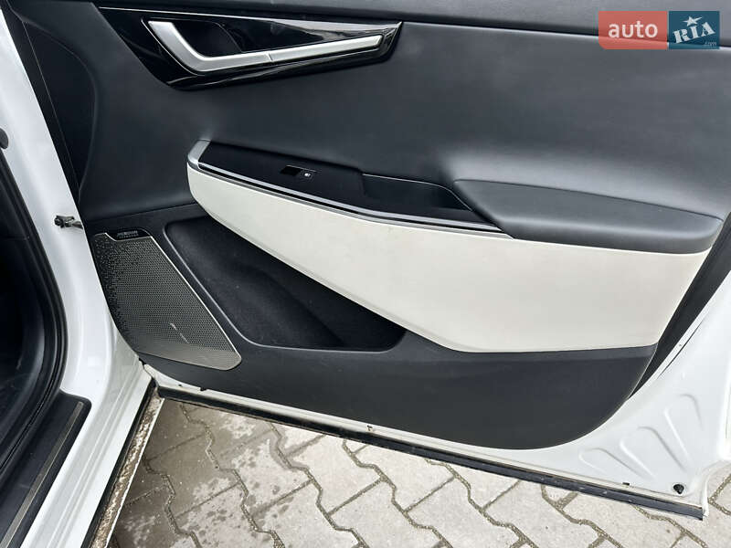 Внедорожник / Кроссовер Kia EV6 2023 в Волочиске