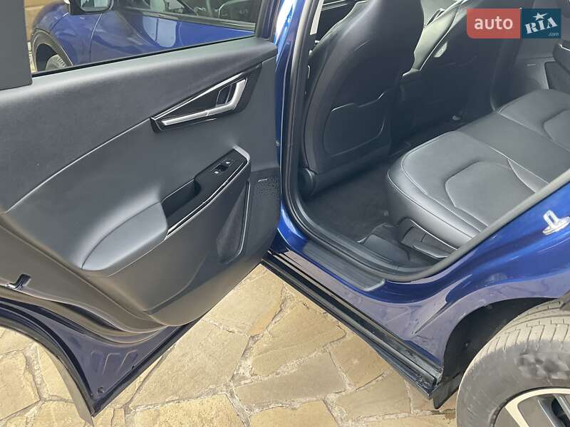 Внедорожник / Кроссовер Kia EV6 2021 в Ровно