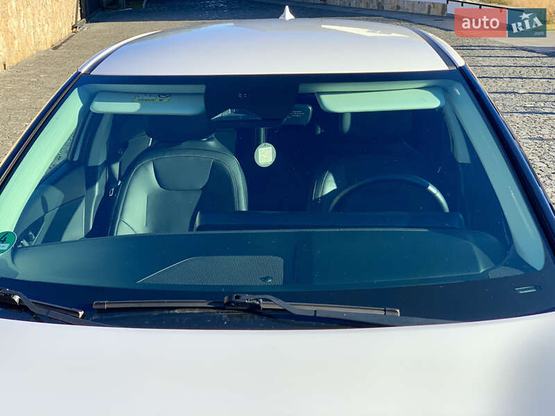 Внедорожник / Кроссовер Kia EV6 2021 в Ровно