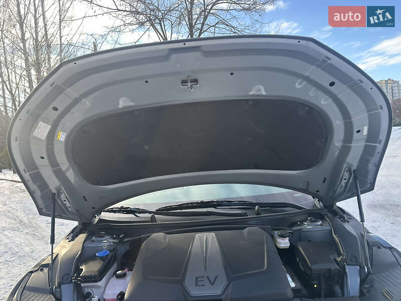 Внедорожник / Кроссовер Kia EV6 2023 в Ровно
