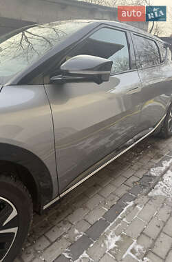 Внедорожник / Кроссовер Kia EV6 2023 в Нововолынске
