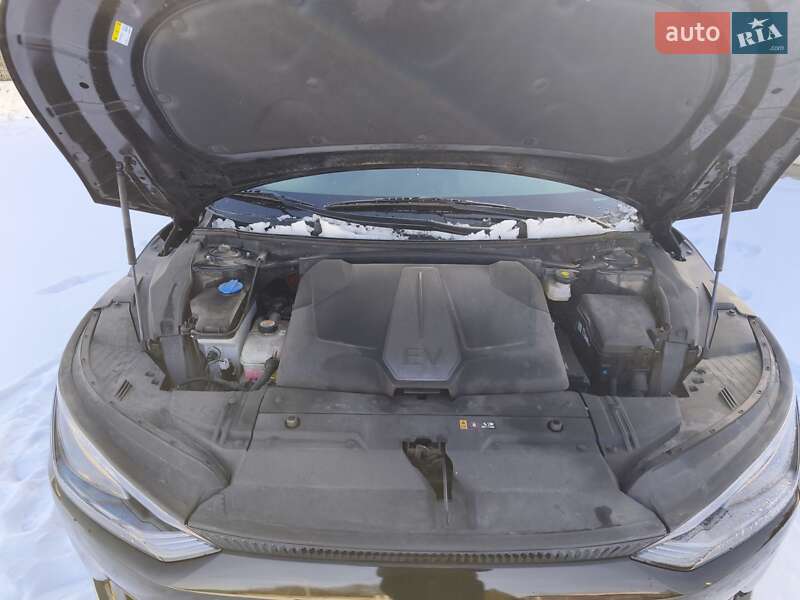 Позашляховик / Кросовер Kia EV6 2023 в Львові фото 25 Позашляховик / Кросовер Kia EV6 2023 в Львові