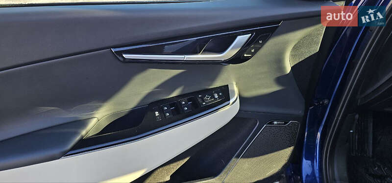 Внедорожник / Кроссовер Kia EV6 2024 в Ровно