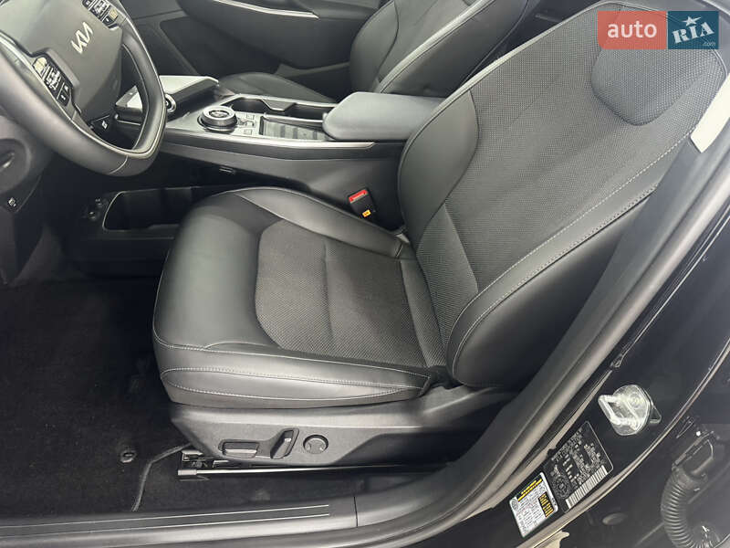 Позашляховик / Кросовер Kia EV6 2024 в Львові