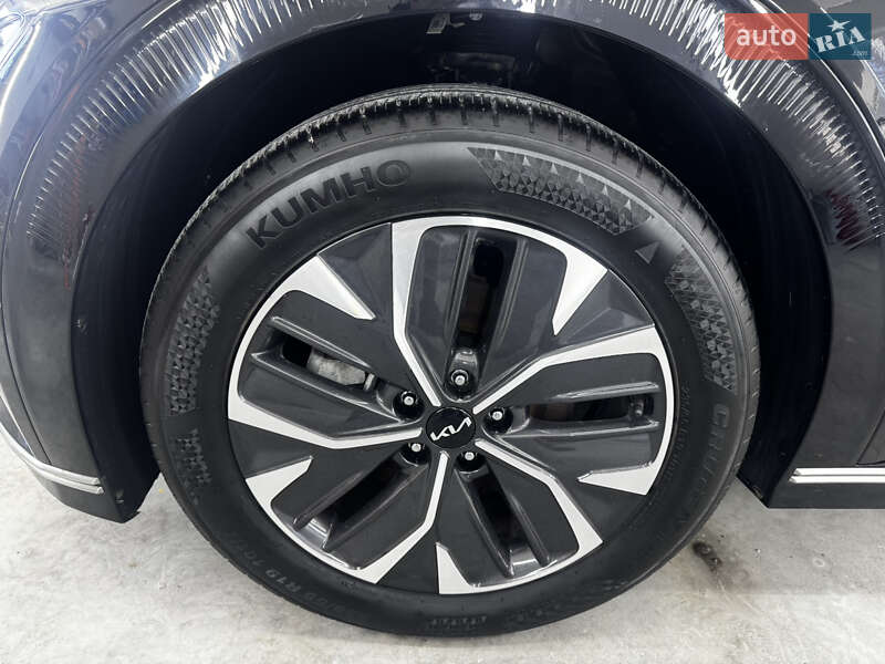 Позашляховик / Кросовер Kia EV6 2024 в Львові