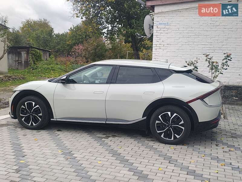 Позашляховик / Кросовер Kia EV6 2023 в Лубнах