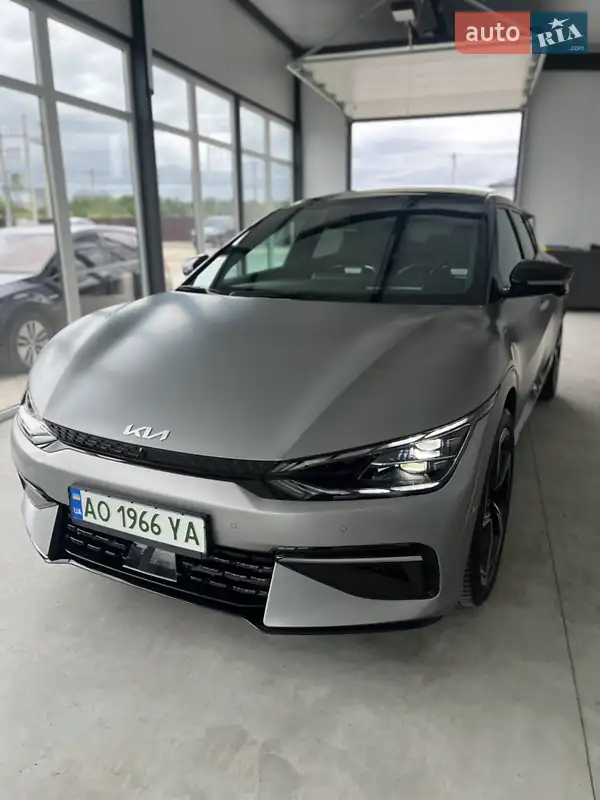 Kia EV6 2023 VIN KNAC581EPP5124557 фото оголошення 2 з 46