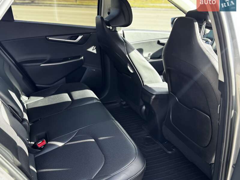 Внедорожник / Кроссовер Kia EV6 2022 в Ровно