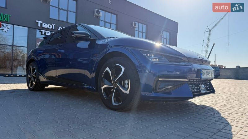 Внедорожник / Кроссовер Kia EV6 2024 в Ровно