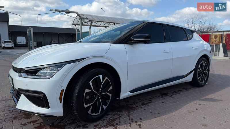 Внедорожник / Кроссовер Kia EV6 2022 в Сарнах