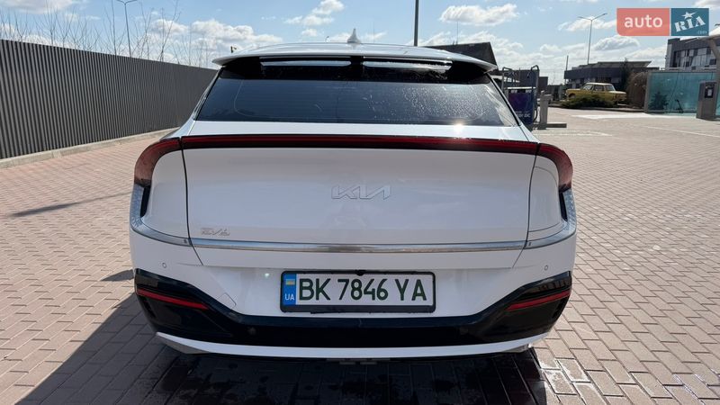 Внедорожник / Кроссовер Kia EV6 2022 в Сарнах