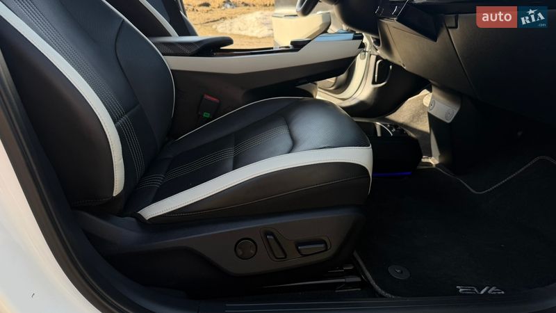 Внедорожник / Кроссовер Kia EV6 2022 в Сарнах