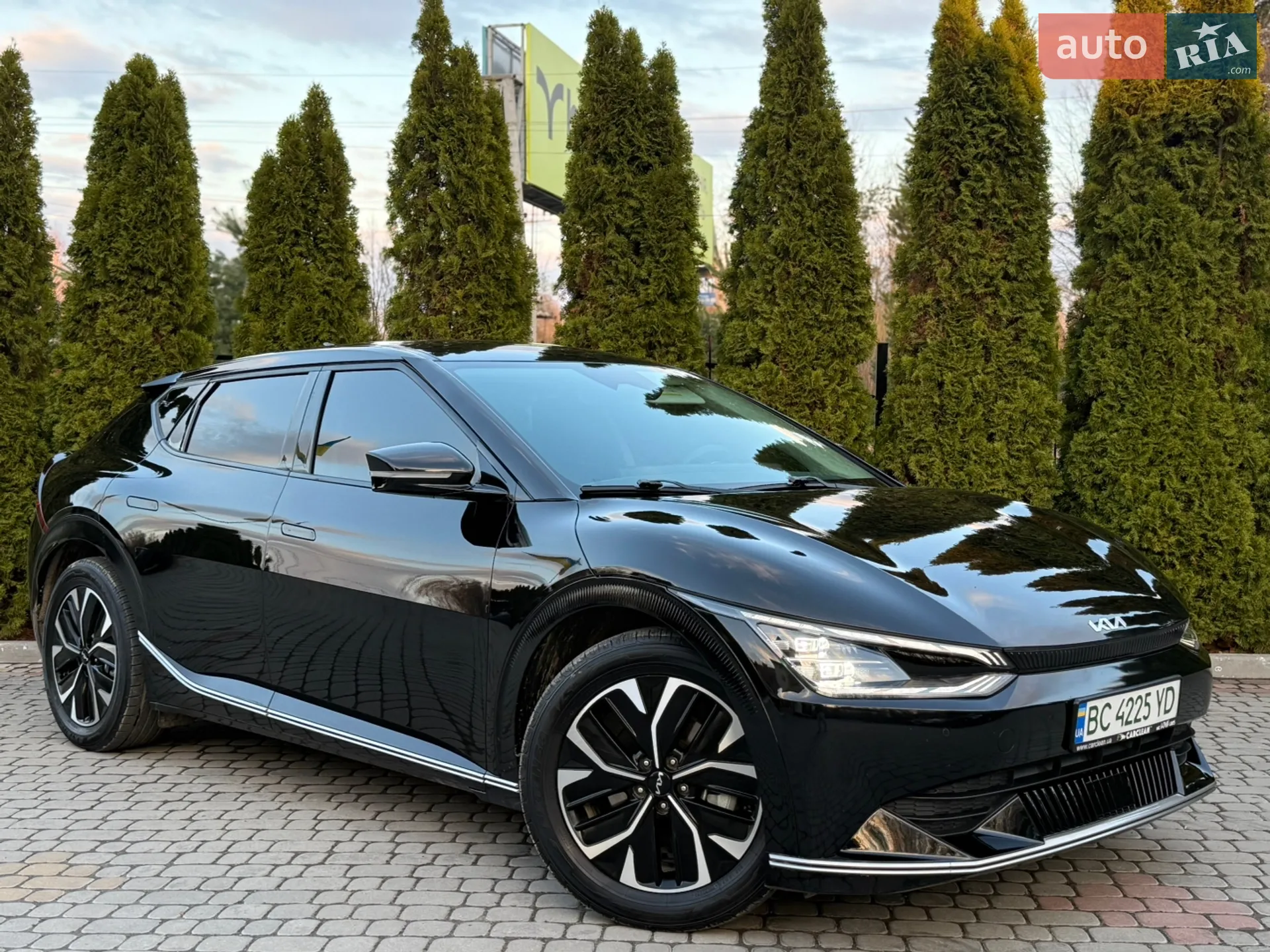 2022 Kia EV6 - мініатюра 8