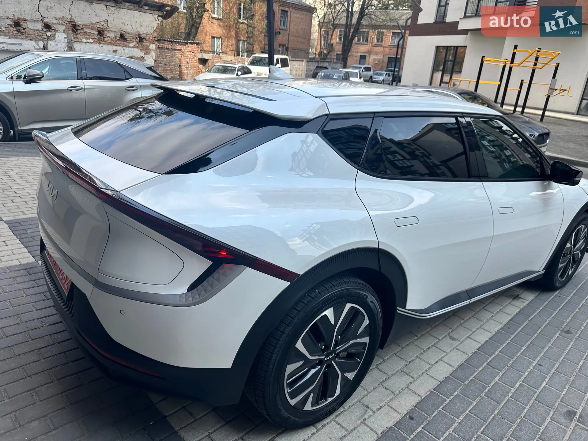 2022 Kia EV6 - мініатюра 7