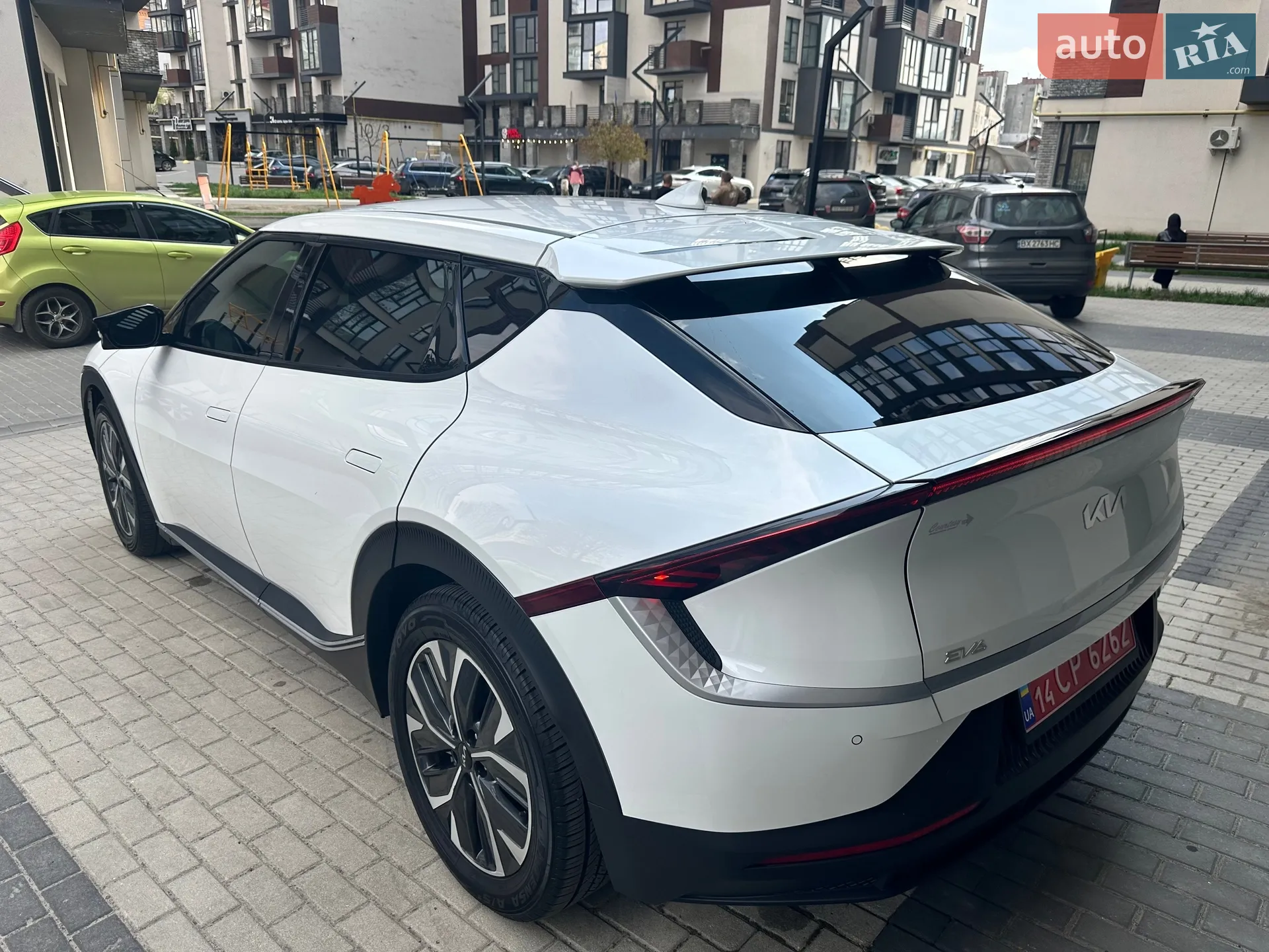 2022 Kia EV6 - мініатюра 8