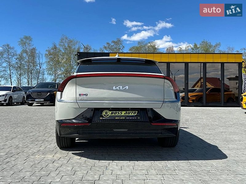 Внедорожник / Кроссовер Kia EV6 2022 в Ивано-Франковске