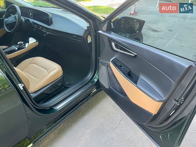 Внедорожник / Кроссовер Kia EV6 2023 в Ровно