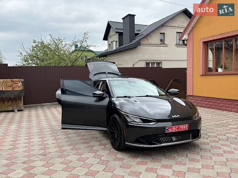 Внедорожник / Кроссовер Kia EV6 2022 в Ровно