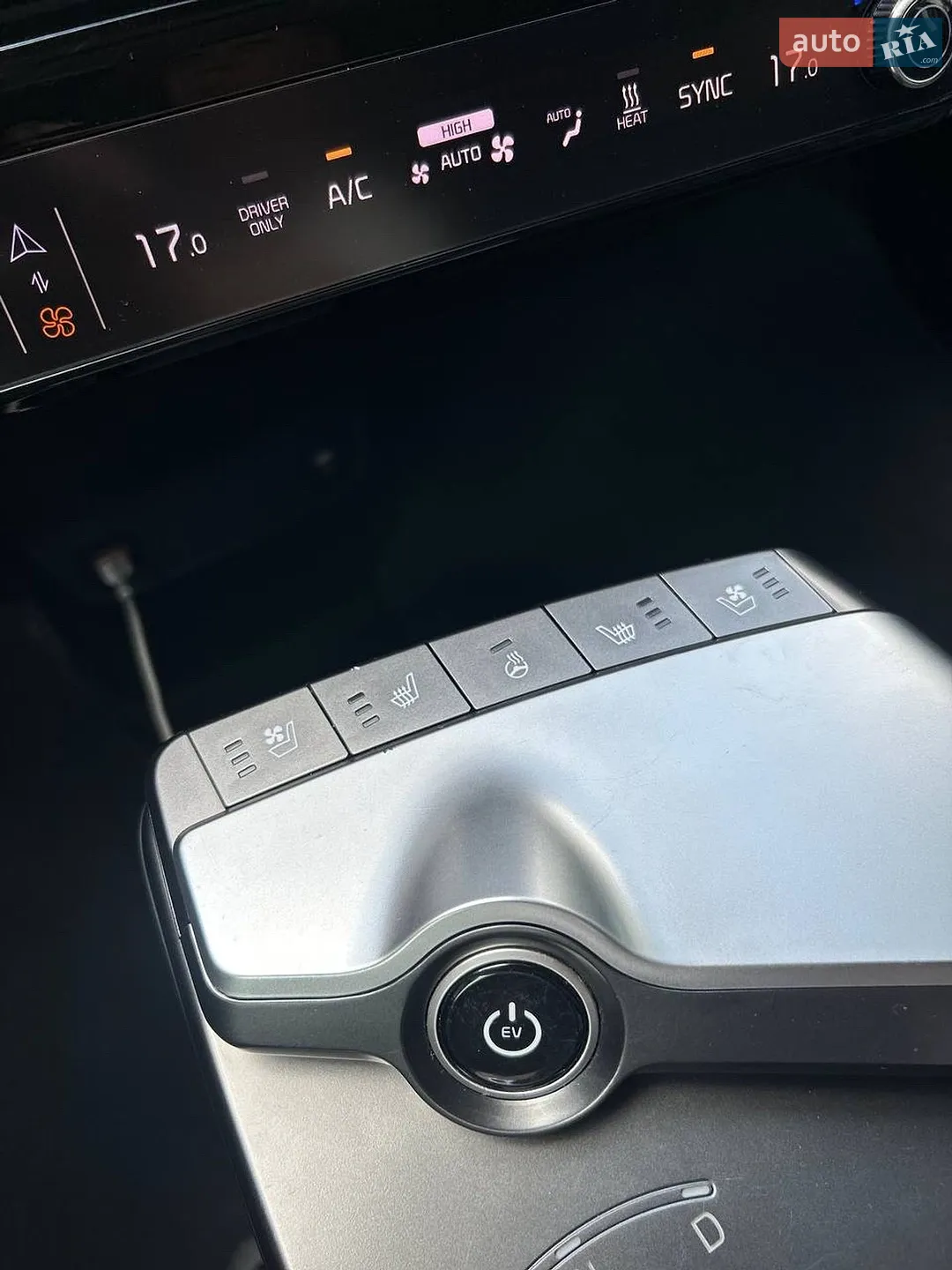 2023 Kia EV6 - мініатюра 18