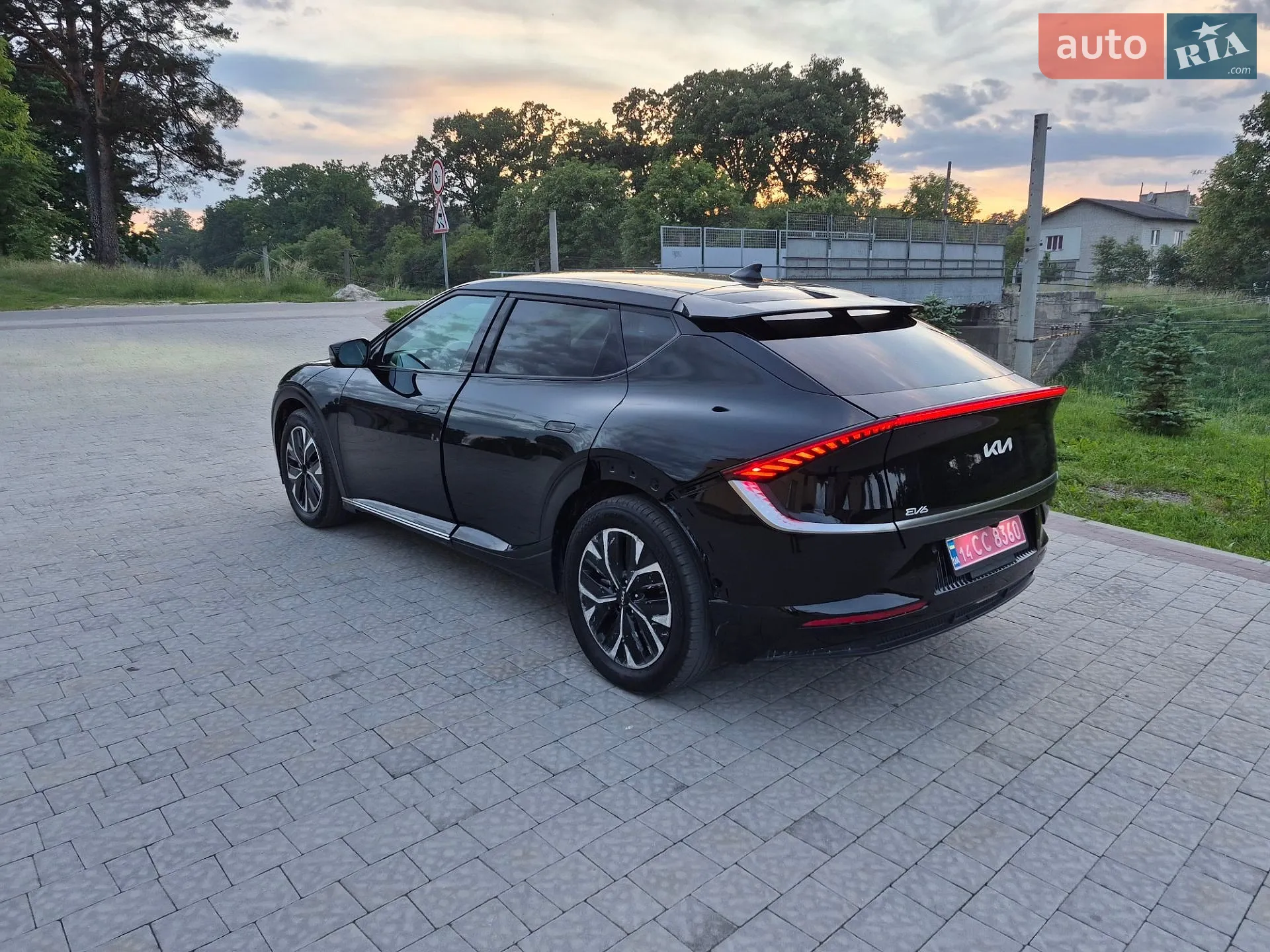 2022 Kia EV6 - мініатюра 6