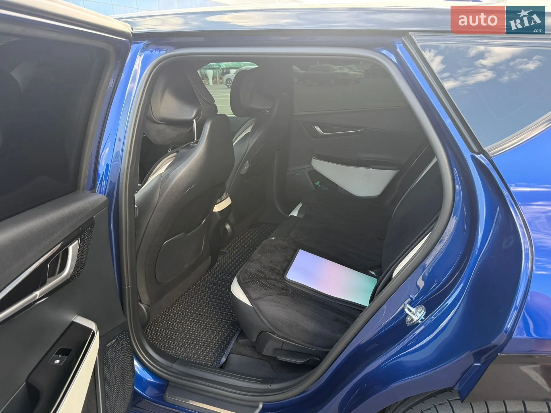 2022 Kia EV6 - мініатюра 12