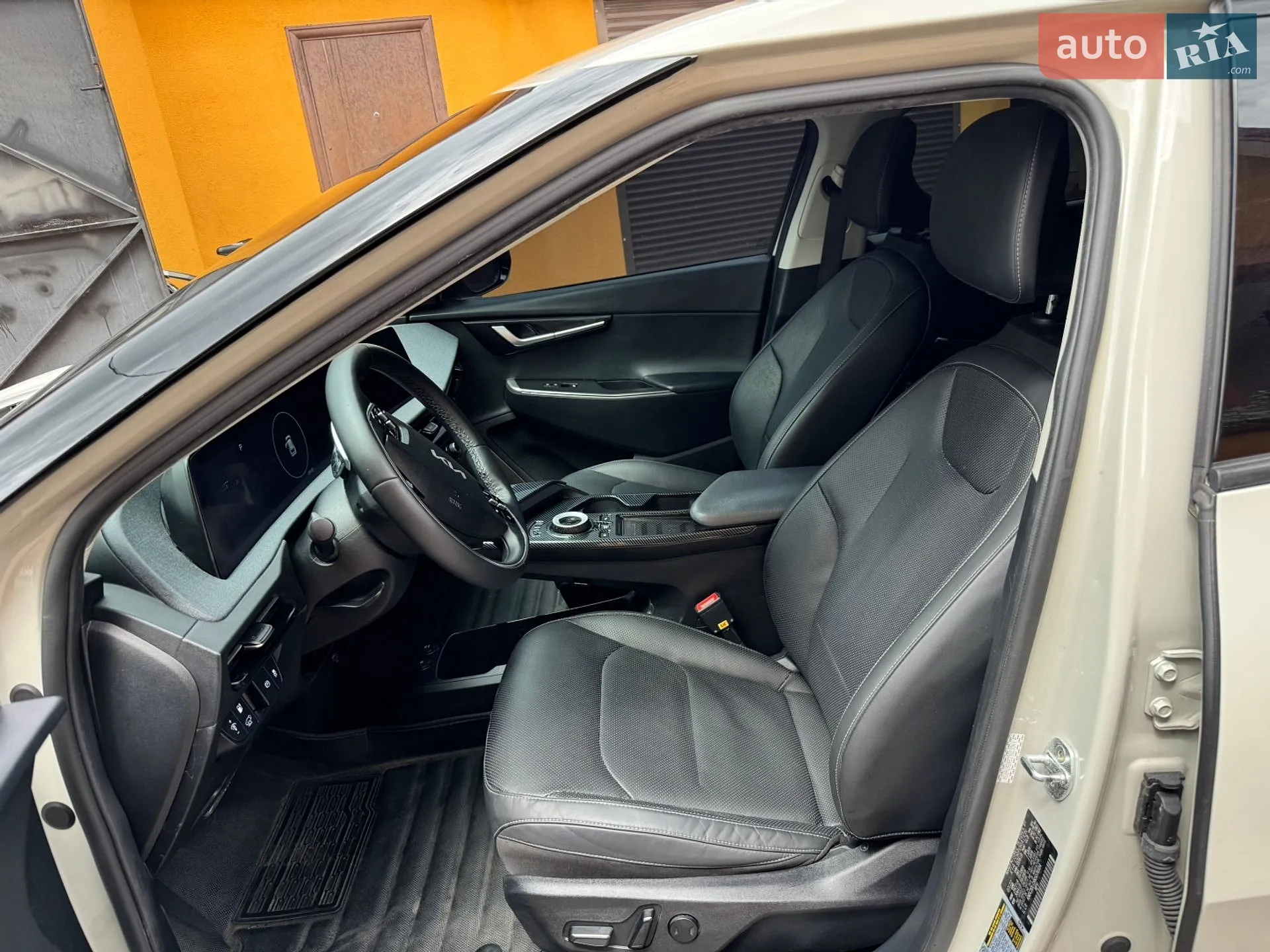 2022 Kia EV6 - мініатюра 6