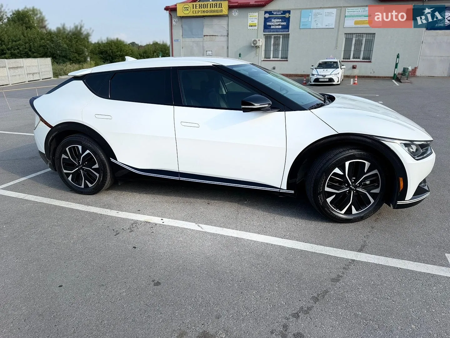 2022 Kia EV6 - мініатюра 7