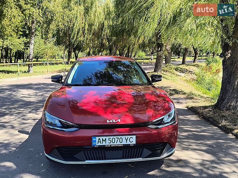 Позашляховик / Кросовер Kia EV6 2023 в Рівному