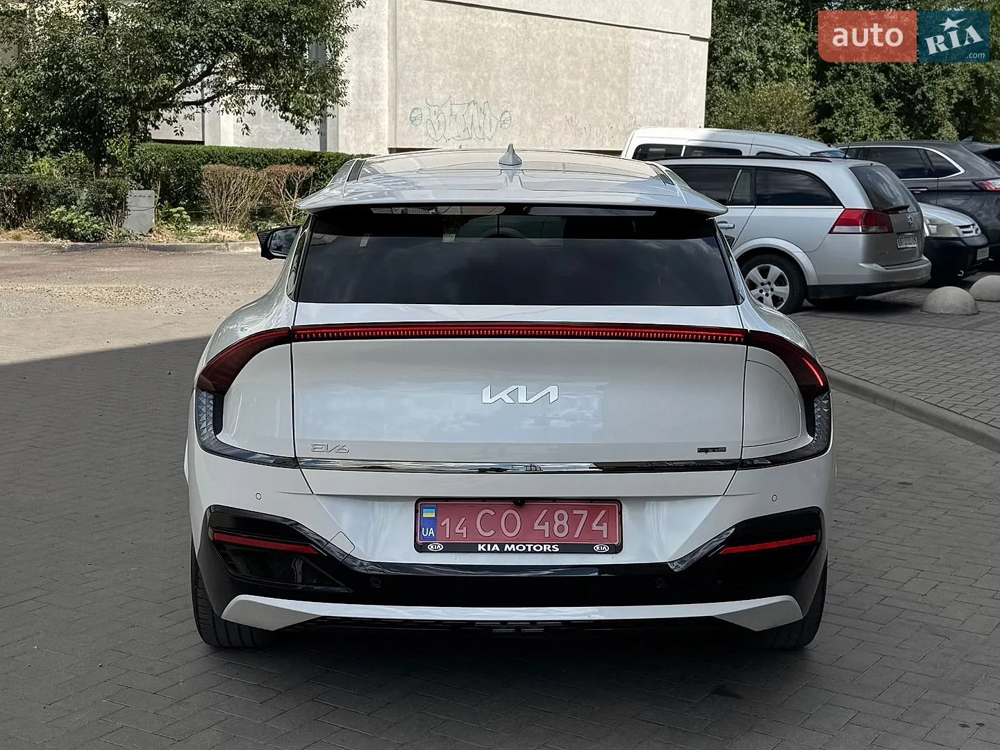 2022 Kia EV6 - мініатюра 9