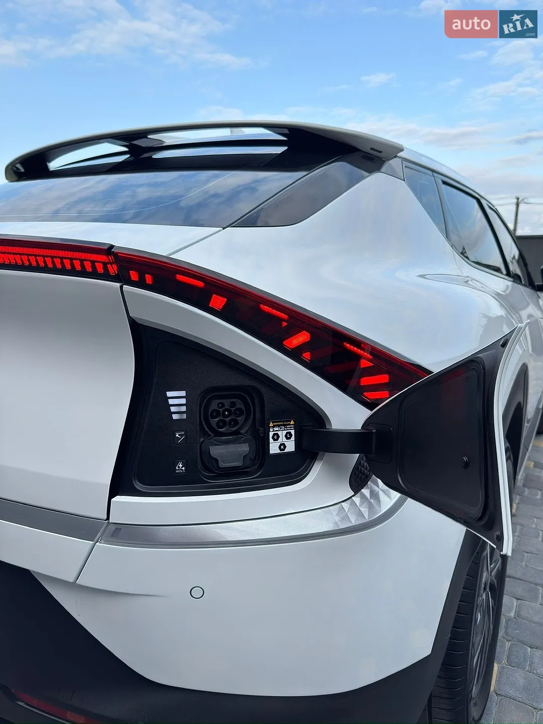 2022 Kia EV6 - мініатюра 11