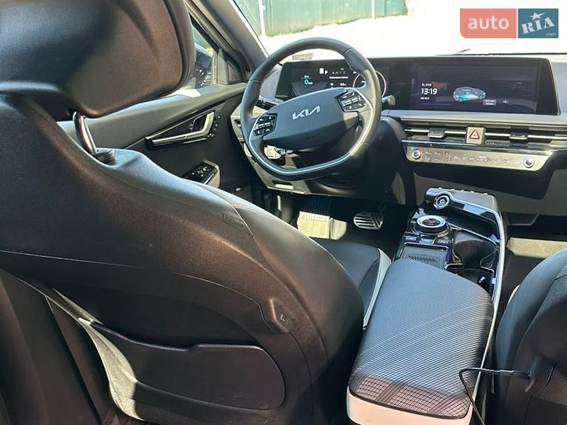 Позашляховик / Кросовер Kia EV6 2022 в Києві
