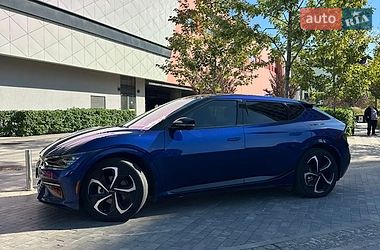 Позашляховик / Кросовер Kia EV6 2022 в Києві