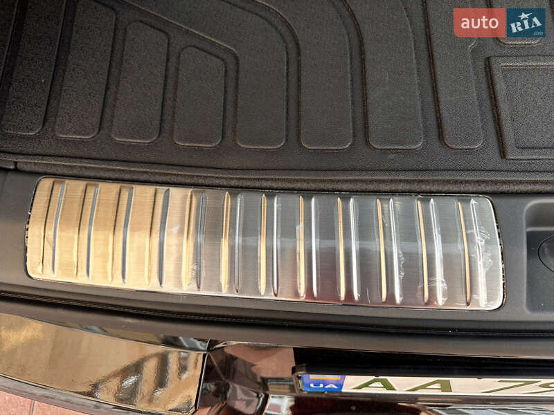 Позашляховик / Кросовер Kia EV9 2023 в Києві фото 20 Позашляховик / Кросовер Kia EV9 2023 в Києві