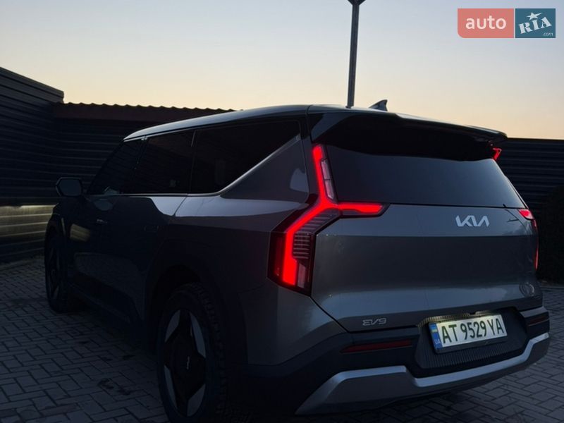 Позашляховик / Кросовер Kia EV9 2023 в Івано-Франківську