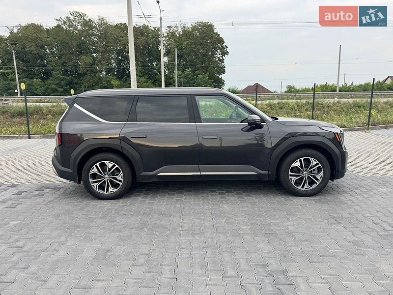 Позашляховик / Кросовер Kia EV9 2024 в Рівному