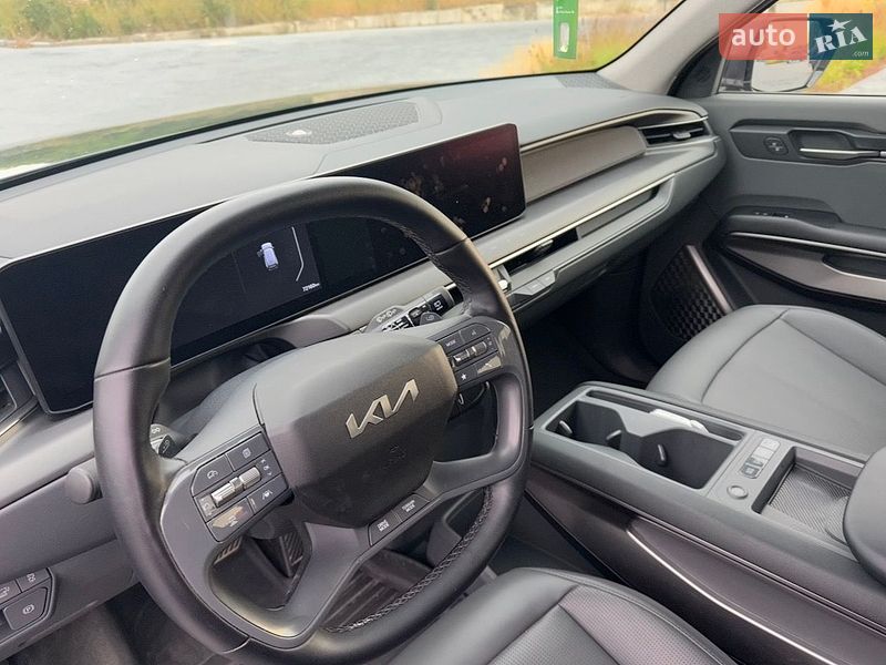 Позашляховик / Кросовер Kia EV9 2024 в Рівному